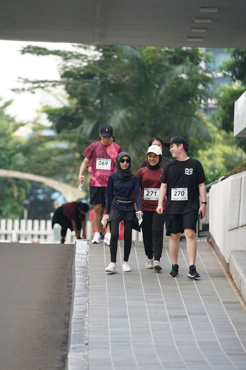 Race photo from Assurance Fun Run 2024