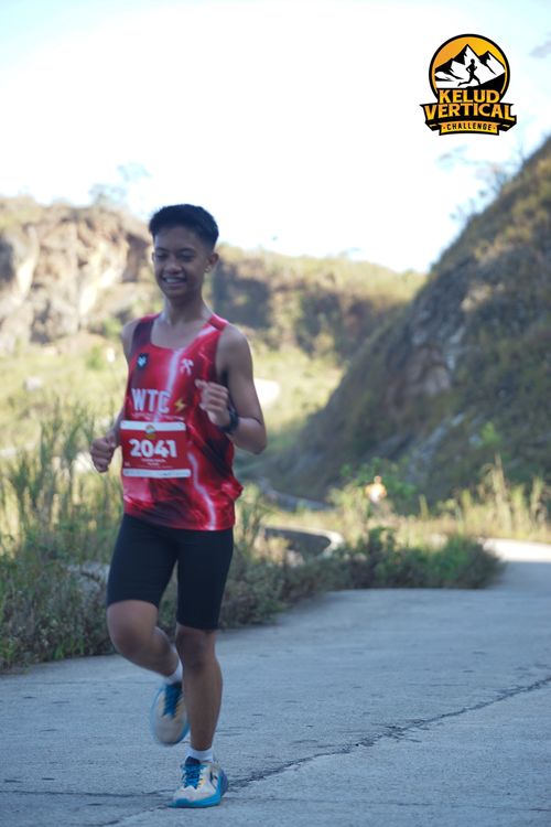 Race photo from Kelud Vertical Challenge 2024