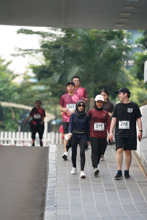 Race photo from Assurance Fun Run 2024