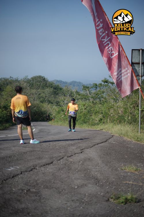 Race photo from Kelud Vertical Challenge 2024