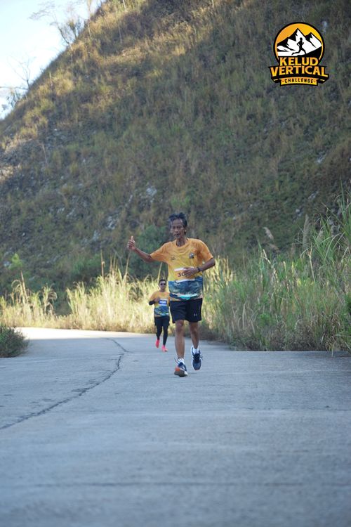 Race photo from Kelud Vertical Challenge 2024