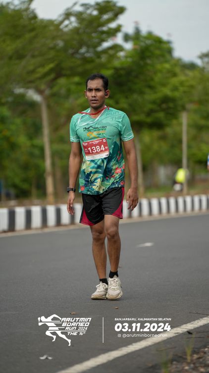 Race photo from Arutmin Borneo Run 2024