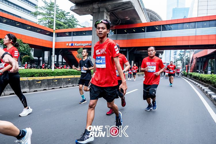 Race photo from ONE RUN 10K 2025
