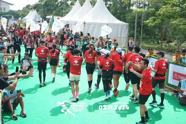 Race photo from Arutmin Borneo Run 2024