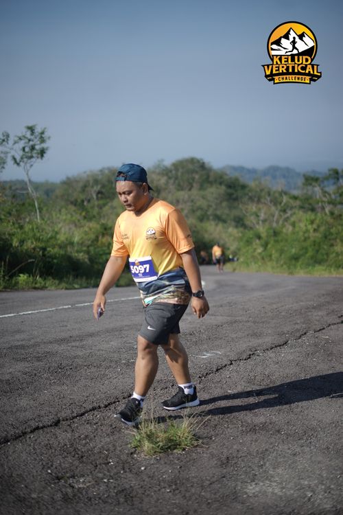 Race photo from Kelud Vertical Challenge 2024
