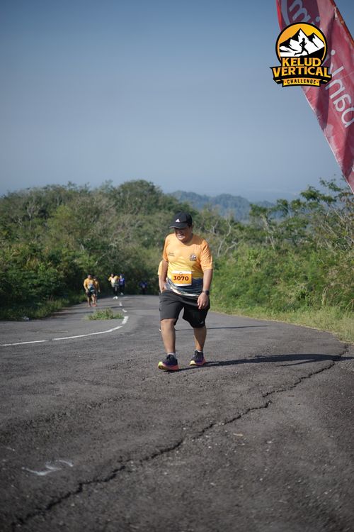 Race photo from Kelud Vertical Challenge 2024