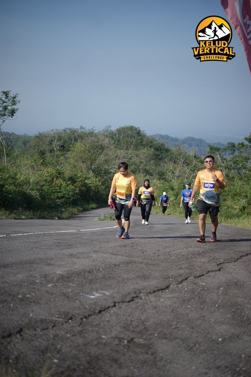 Race photo from Kelud Vertical Challenge 2024