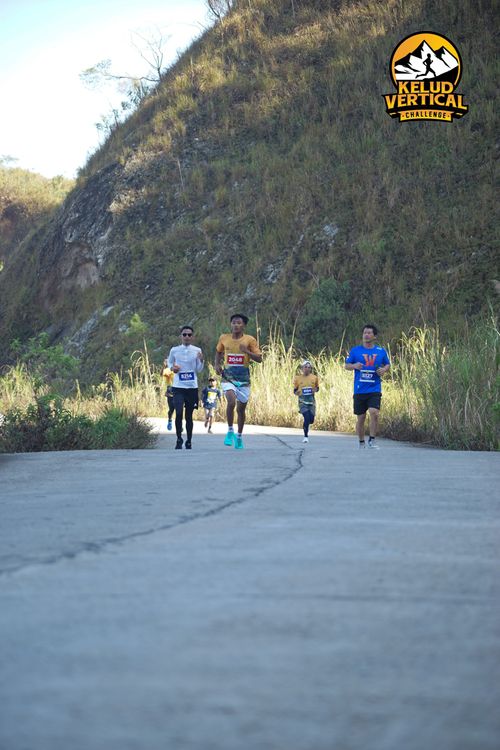 Race photo from Kelud Vertical Challenge 2024
