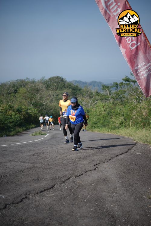 Race photo from Kelud Vertical Challenge 2024