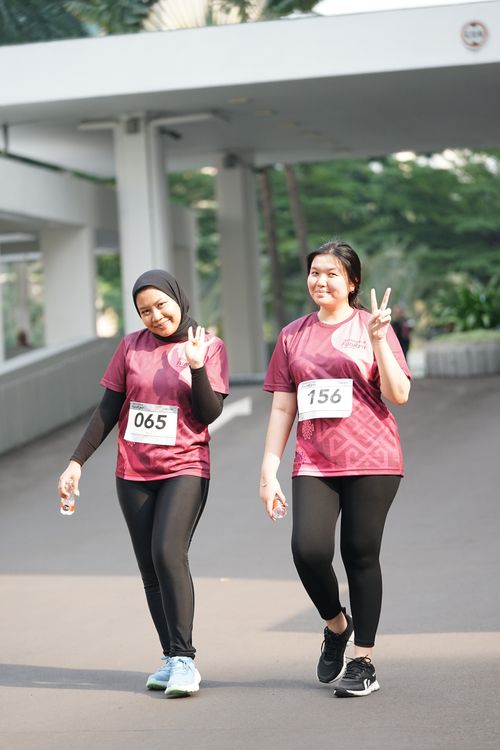 Race photo from Assurance Fun Run 2024