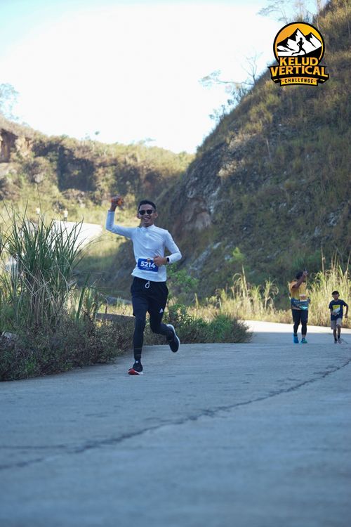 Race photo from Kelud Vertical Challenge 2024