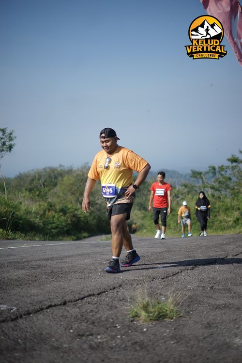 Race photo from Kelud Vertical Challenge 2024