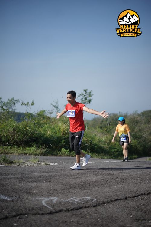 Race photo from Kelud Vertical Challenge 2024