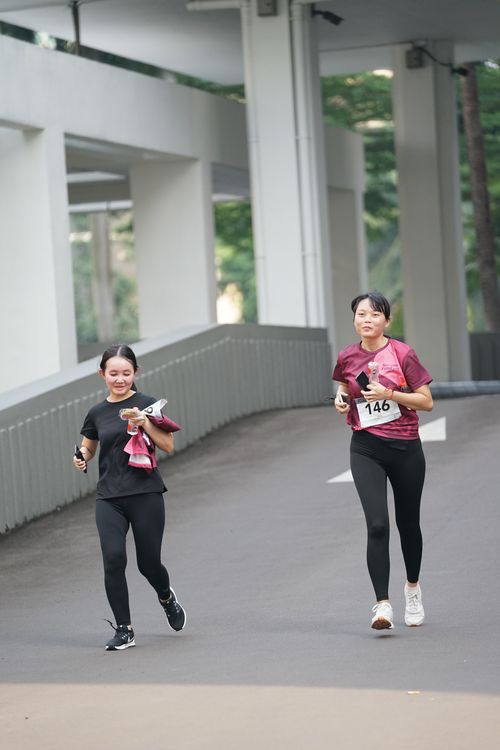 Race photo from Assurance Fun Run 2024