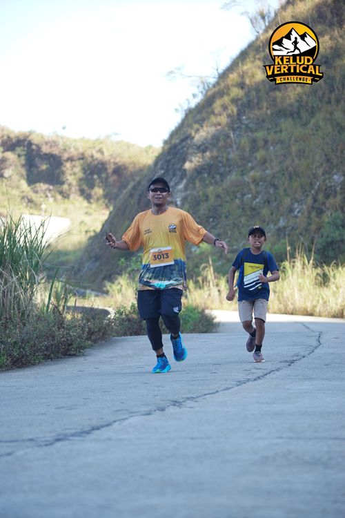 Race photo from Kelud Vertical Challenge 2024