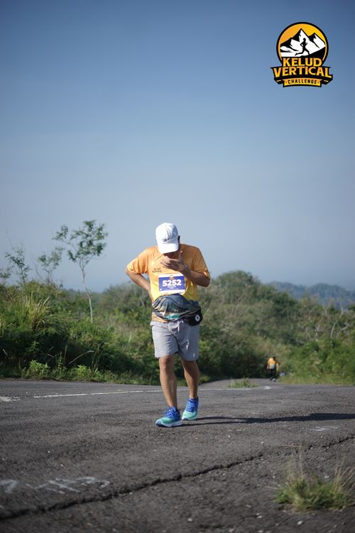 Race photo from Kelud Vertical Challenge 2024