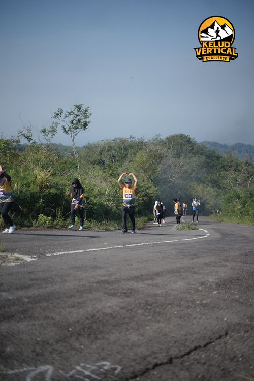 Race photo from Kelud Vertical Challenge 2024