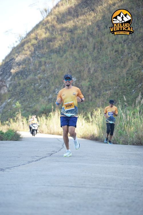 Race photo from Kelud Vertical Challenge 2024