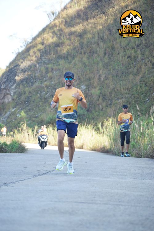 Race photo from Kelud Vertical Challenge 2024