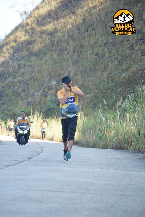 Race photo from Kelud Vertical Challenge 2024