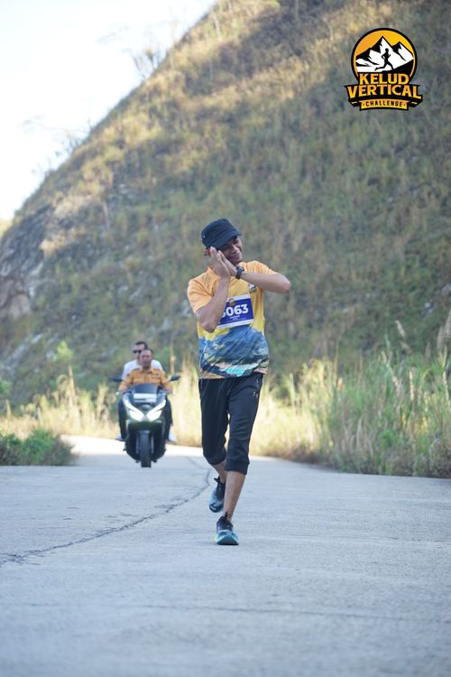 Race photo from Kelud Vertical Challenge 2024