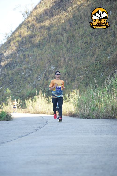 Race photo from Kelud Vertical Challenge 2024