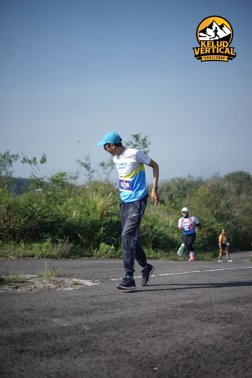 Race photo from Kelud Vertical Challenge 2024