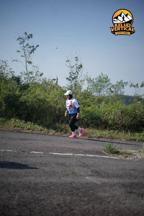 Race photo from Kelud Vertical Challenge 2024