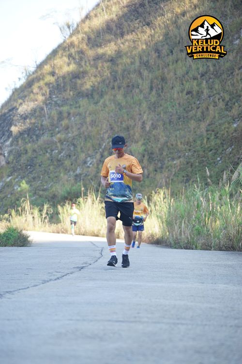 Race photo from Kelud Vertical Challenge 2024