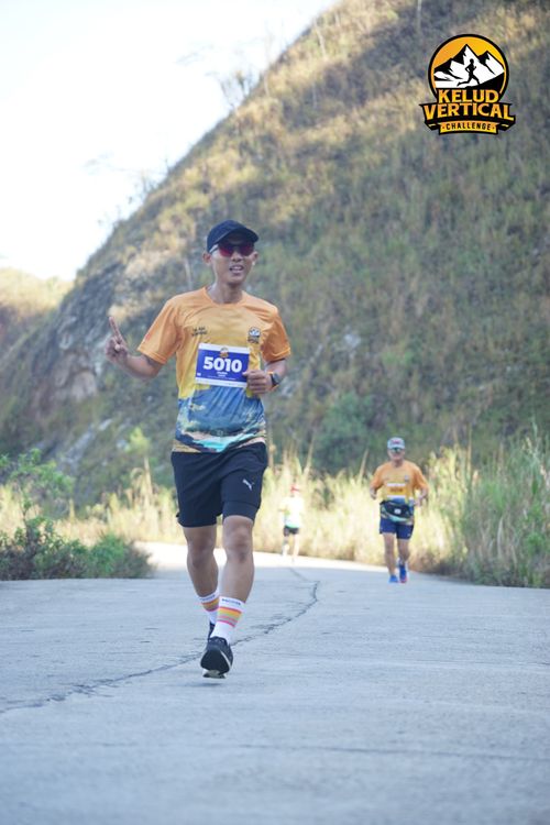 Race photo from Kelud Vertical Challenge 2024