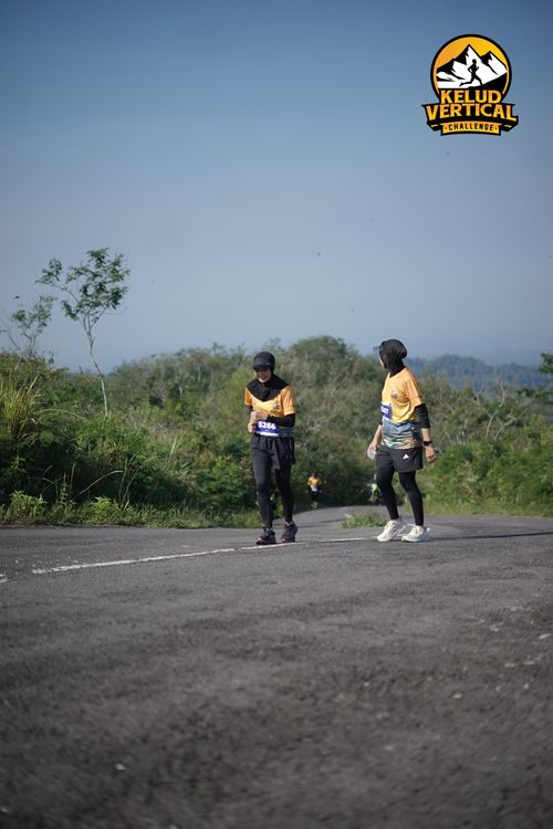 Race photo from Kelud Vertical Challenge 2024