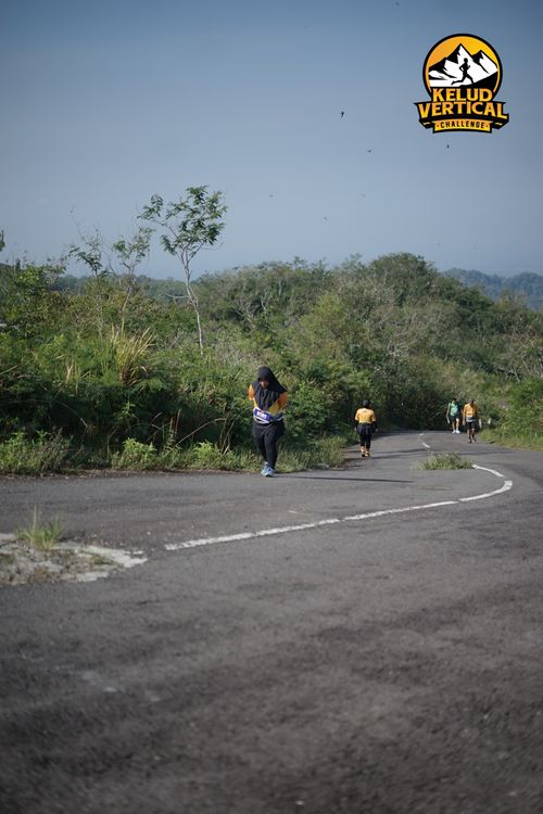 Race photo from Kelud Vertical Challenge 2024