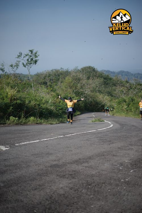 Race photo from Kelud Vertical Challenge 2024