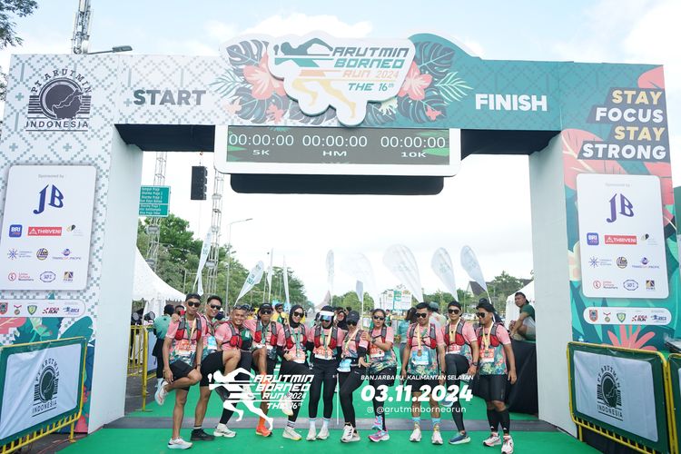 Race photo from Arutmin Borneo Run 2024