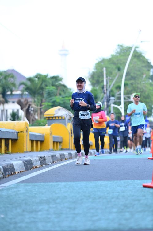Race photo from KEMLU RUN 2025