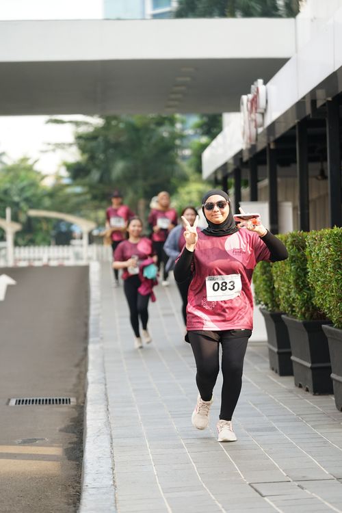 Race photo from Assurance Fun Run 2024
