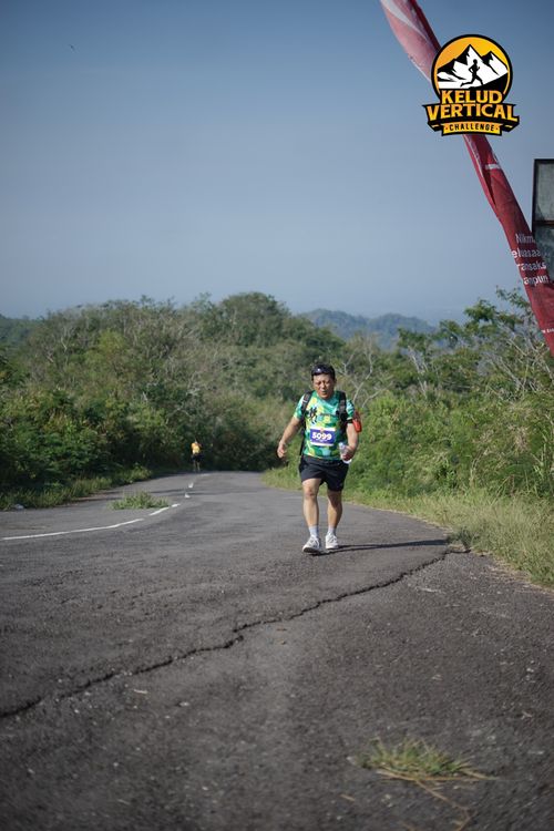 Race photo from Kelud Vertical Challenge 2024