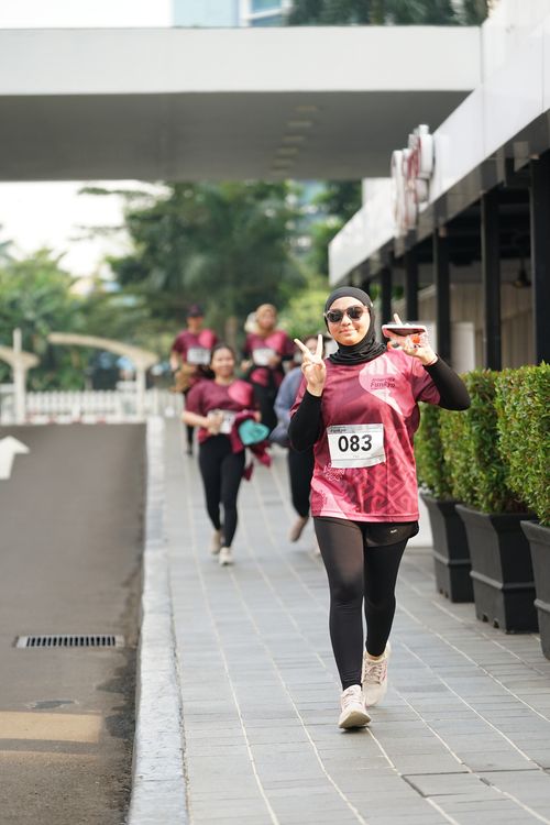 Race photo from Assurance Fun Run 2024