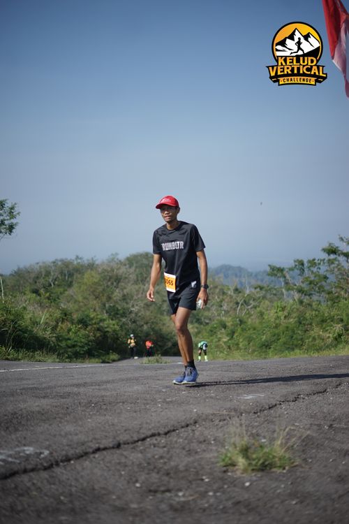 Race photo from Kelud Vertical Challenge 2024