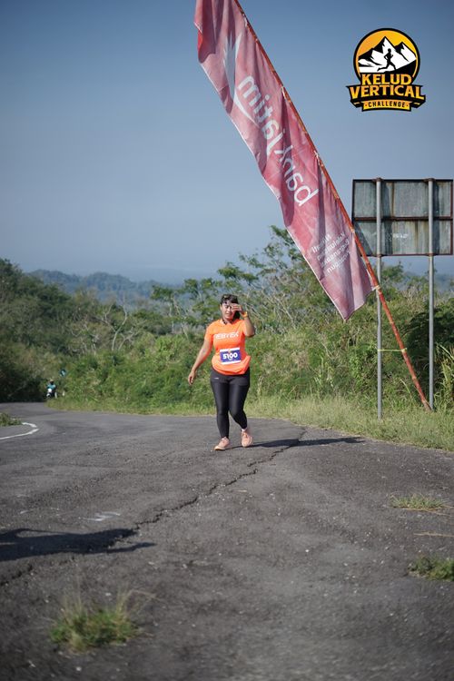 Race photo from Kelud Vertical Challenge 2024