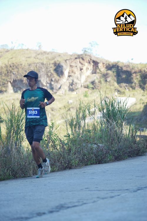 Race photo from Kelud Vertical Challenge 2024