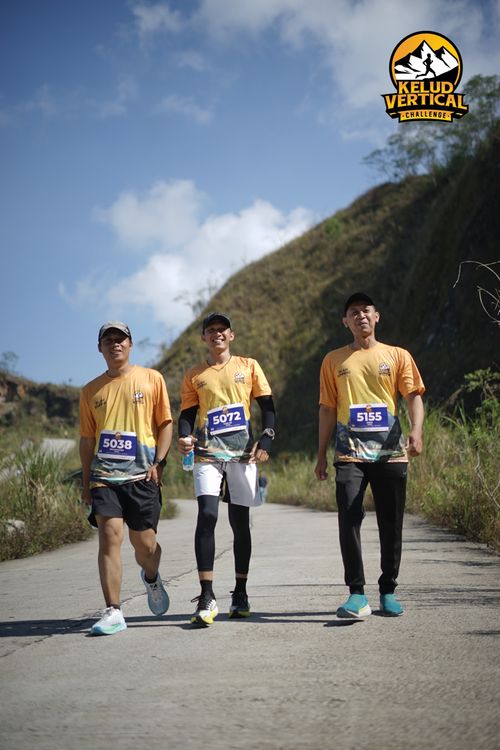 Race photo from Kelud Vertical Challenge 2024