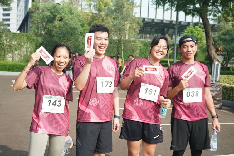 Race photo from Assurance Fun Run 2024
