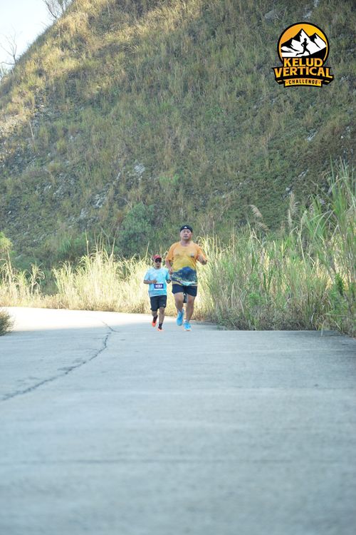 Race photo from Kelud Vertical Challenge 2024