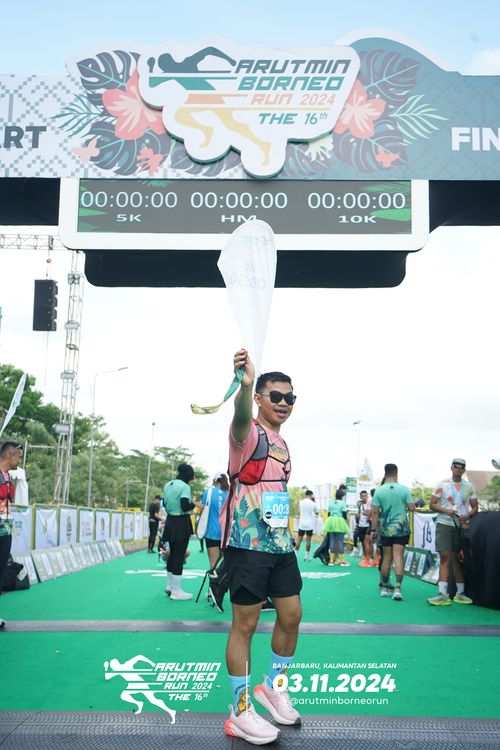 Race photo from Arutmin Borneo Run 2024