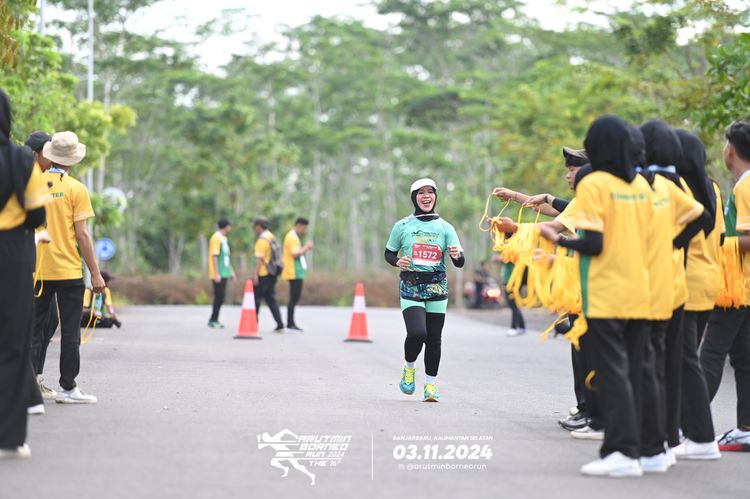 Race photo from Arutmin Borneo Run 2024