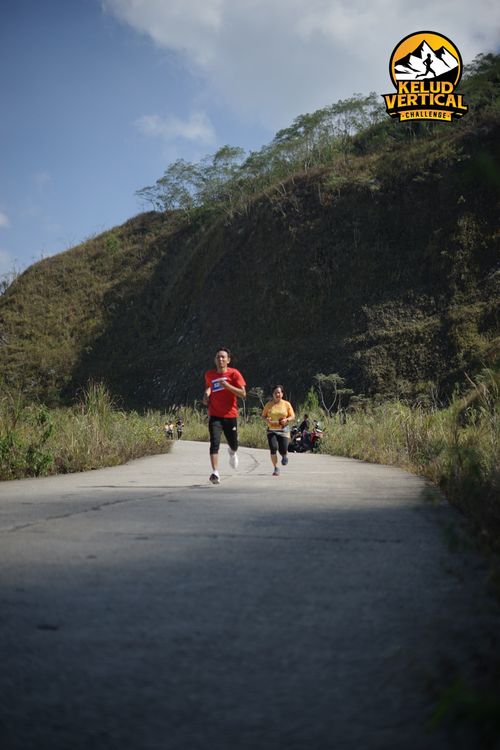 Race photo from Kelud Vertical Challenge 2024