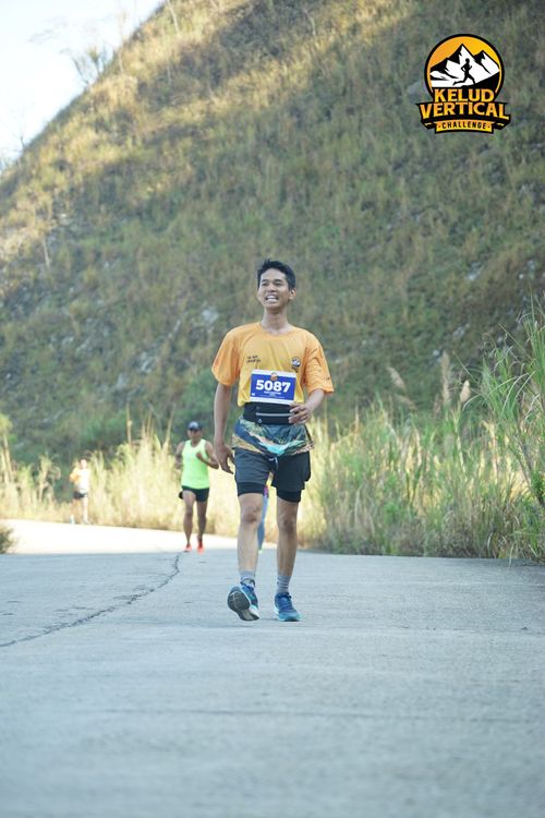Race photo from Kelud Vertical Challenge 2024