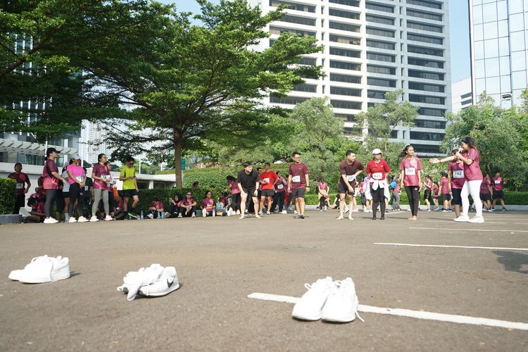 Race photo from Assurance Fun Run 2024