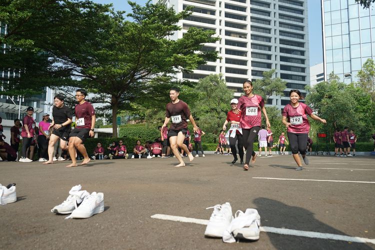 Race photo from Assurance Fun Run 2024